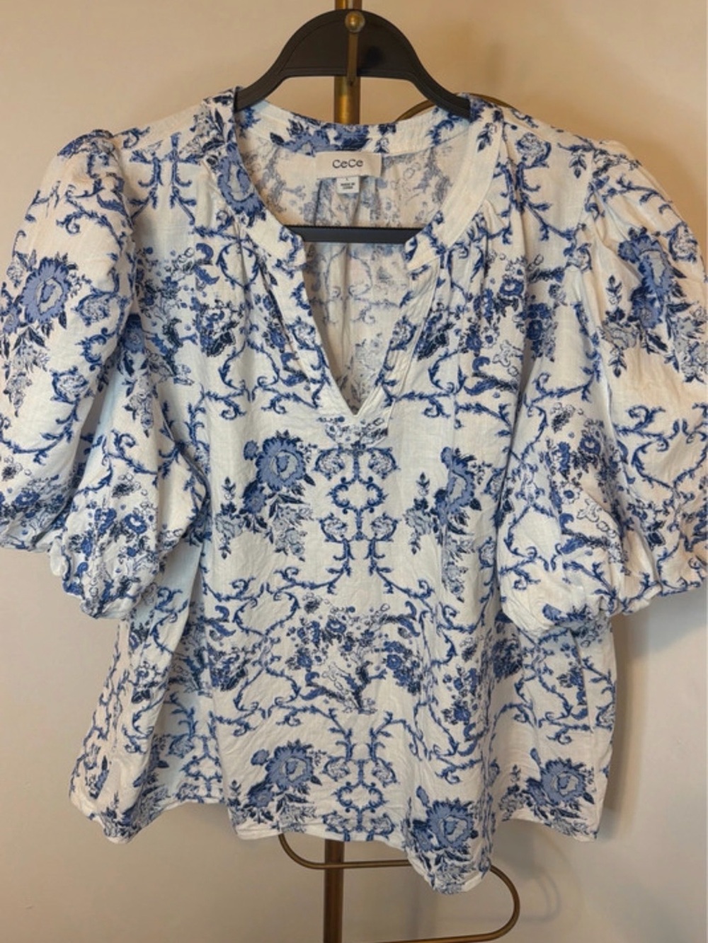 CeCe Blue Floral Puff-Sleeve V-Neck Blouse